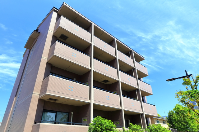 大阪市の自主管理マンションを管理会社へ委託する相談イメージ
